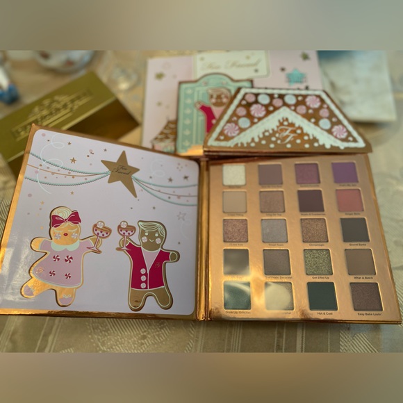 Too faced Christmas Cookie House Party palette set - Picture 8 of 8
